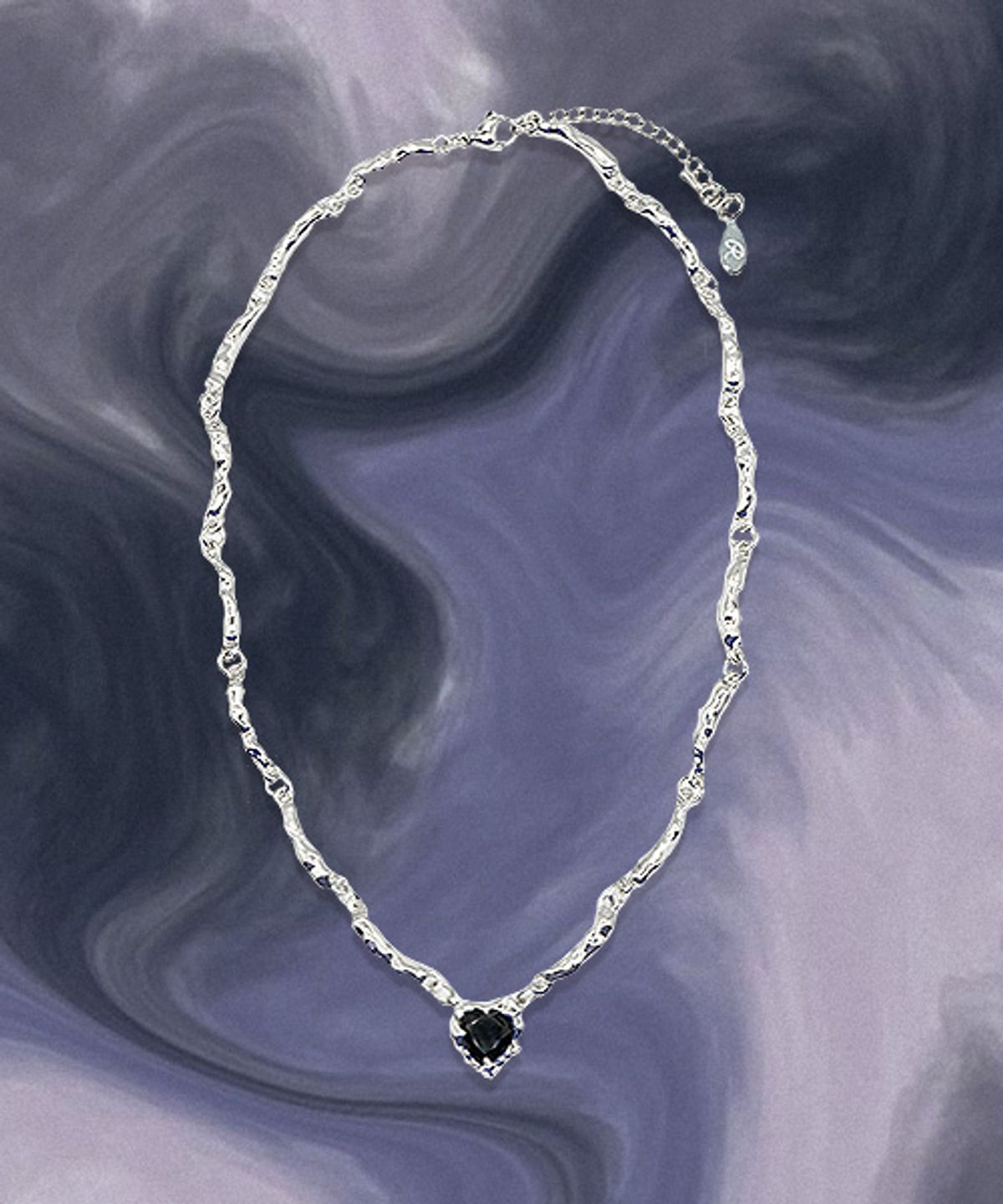 랜덤오프(RANDOMOFF) Black heart Necklace