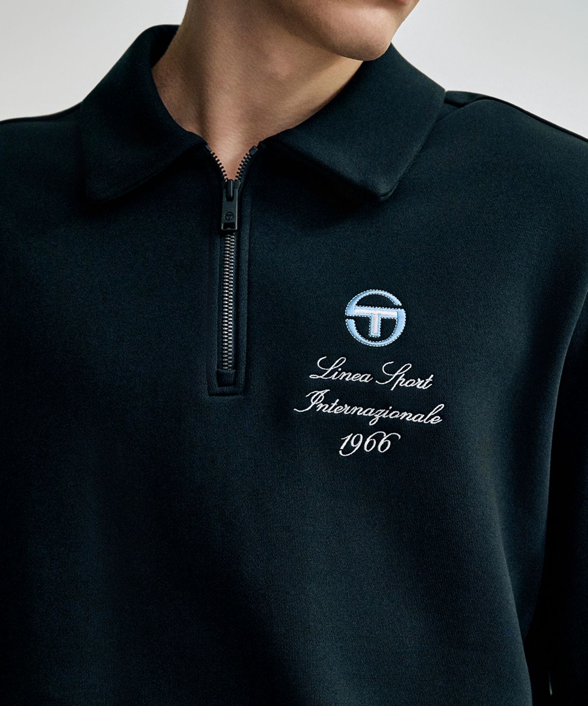 세르지오 타키니(SERGIO TACCHINI) M 프레피 하프집업 맨투맨 (Black)