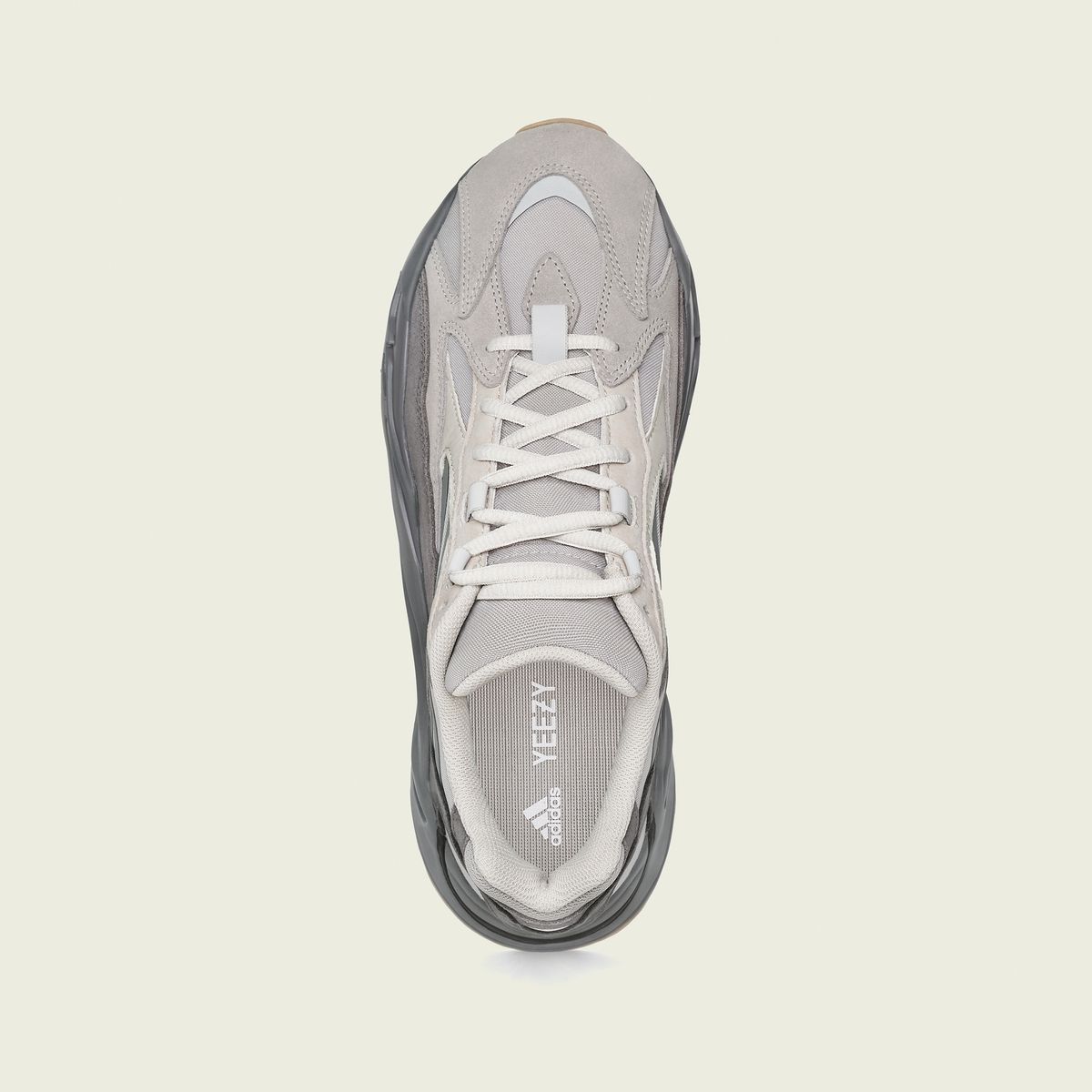 아디다스(ADIDAS) 이지 부스트 700 V2 테프라 FU7914
