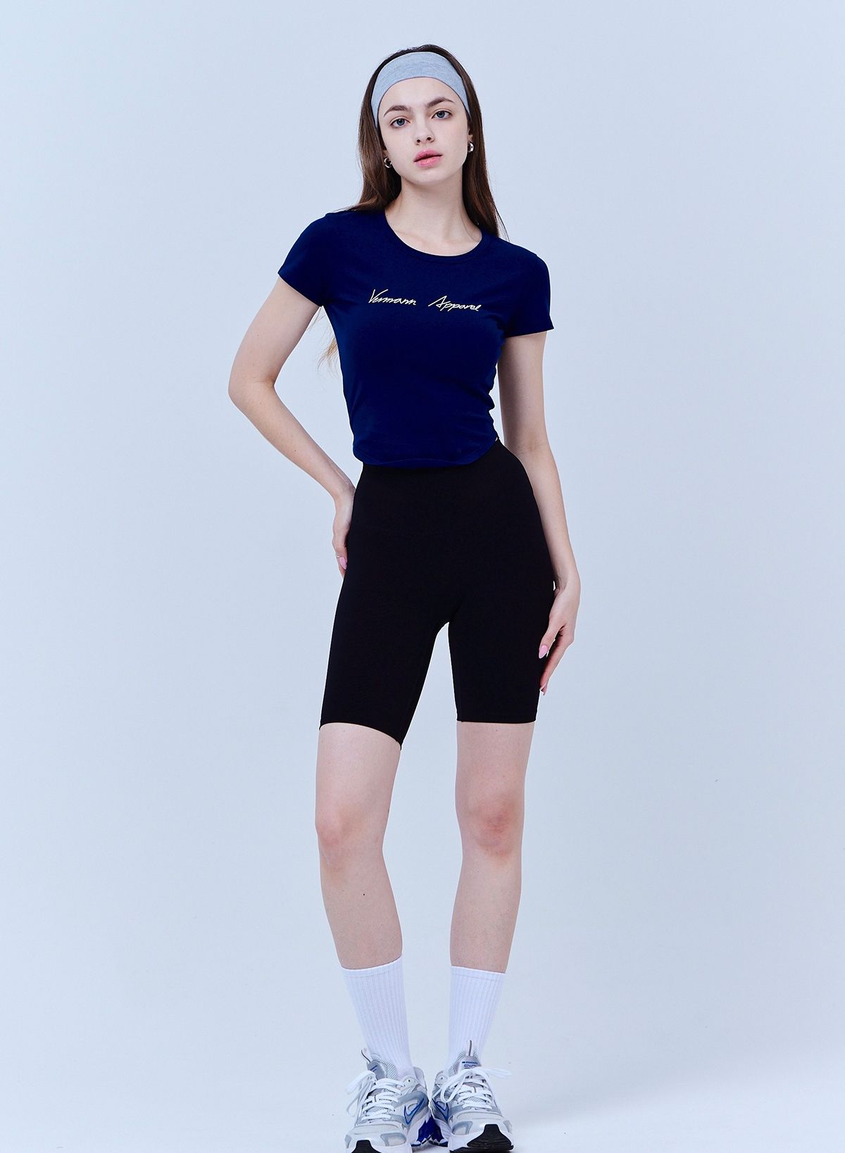 베르만 어패럴(VERMANN APPAREL) 우먼즈 레터링 크롭 티셔츠 3colors