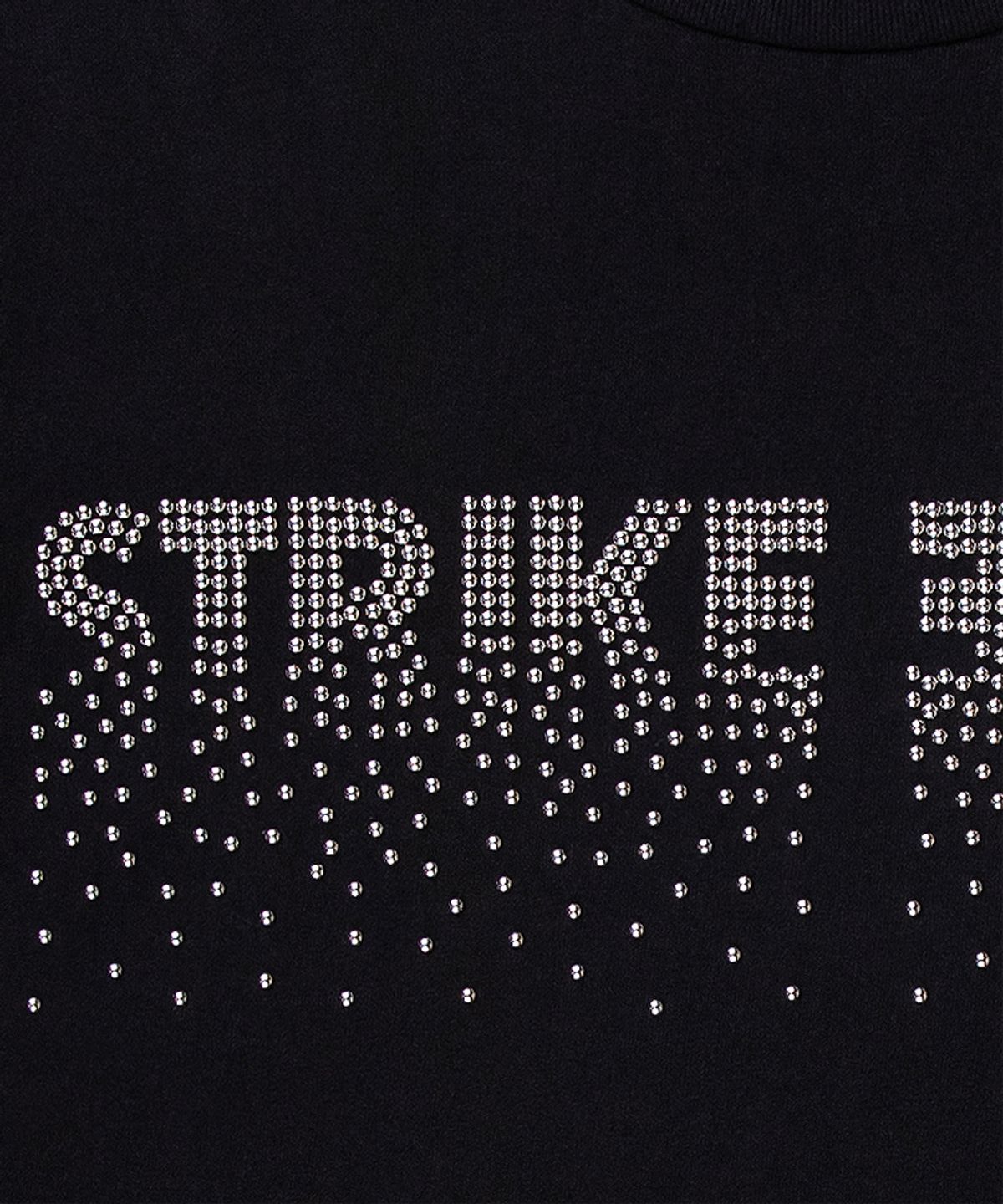스트라이크(STRIKE) Luminous Studded Signature T-shirt (BLACK)