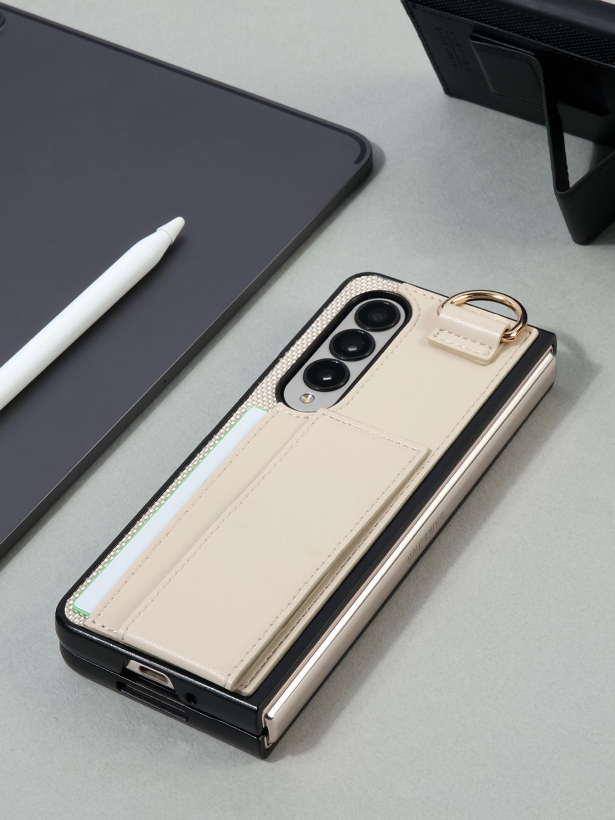 디자인스킨(DESIGNSKIN) 갤럭시Z폴드6 그립 스탠드 카드 케이스-아이보리