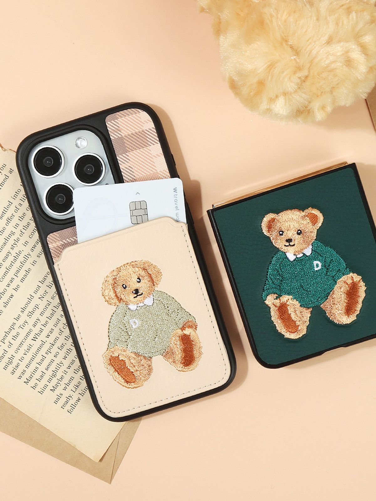 디자인스킨(DESIGNSKIN) 갤럭시Z플립6 클래식 자수 포켓 케이스 ver.2-아이보리 퍼피