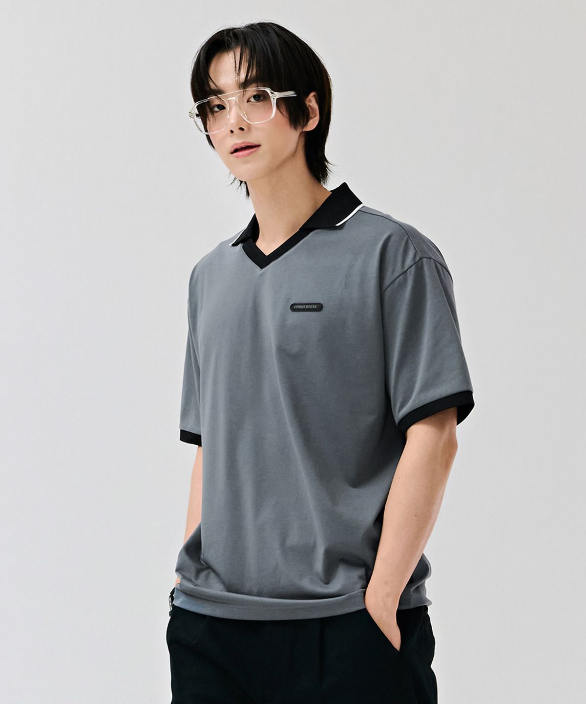 체이스컬트(CHASECULT) 남자 브이넥 카라 반팔 티셔츠-DCRK5741E09