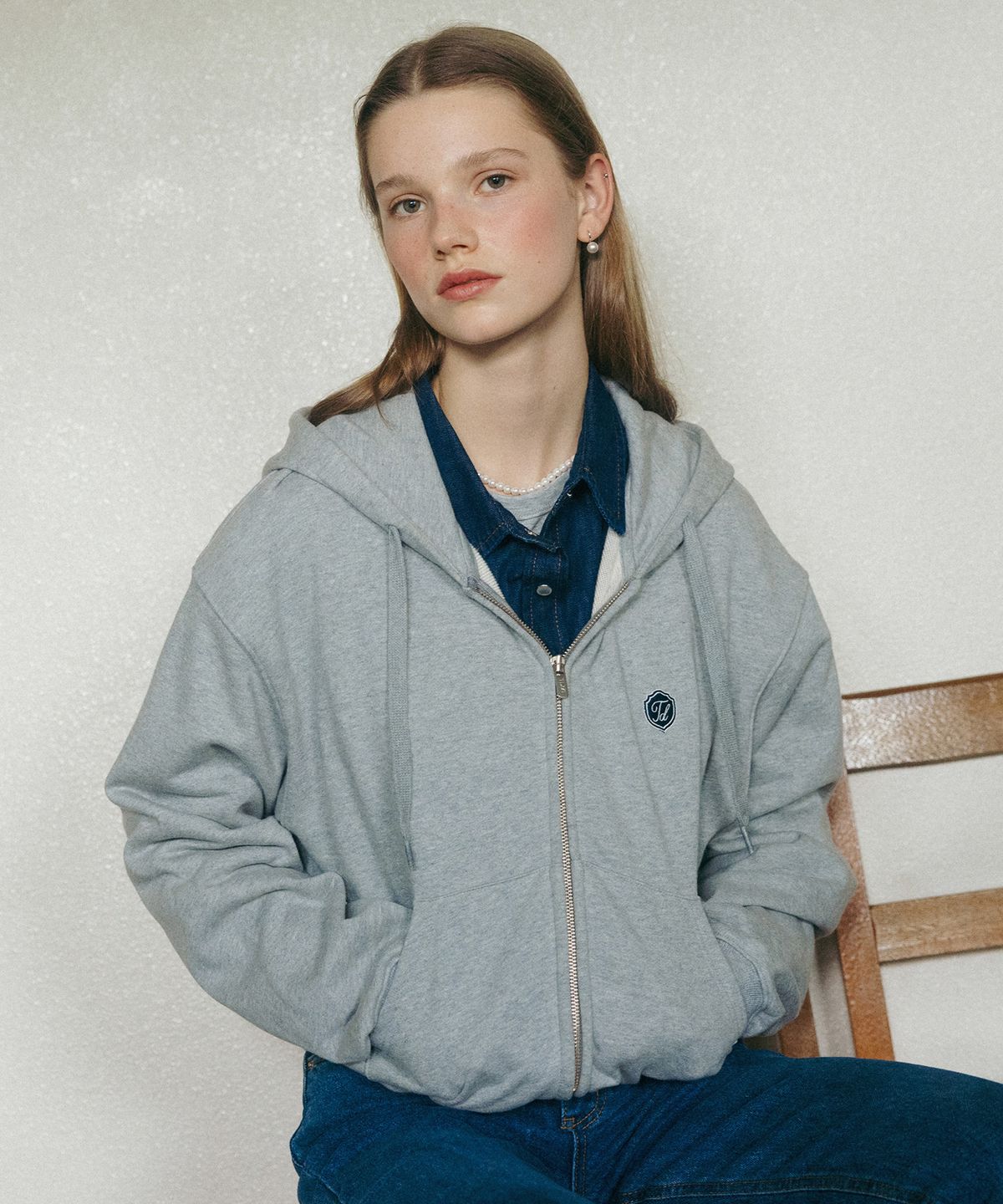 튜드먼트(TTUDEMENT) ESSENTIAL ZIP-UP HOODIE MEL GREY