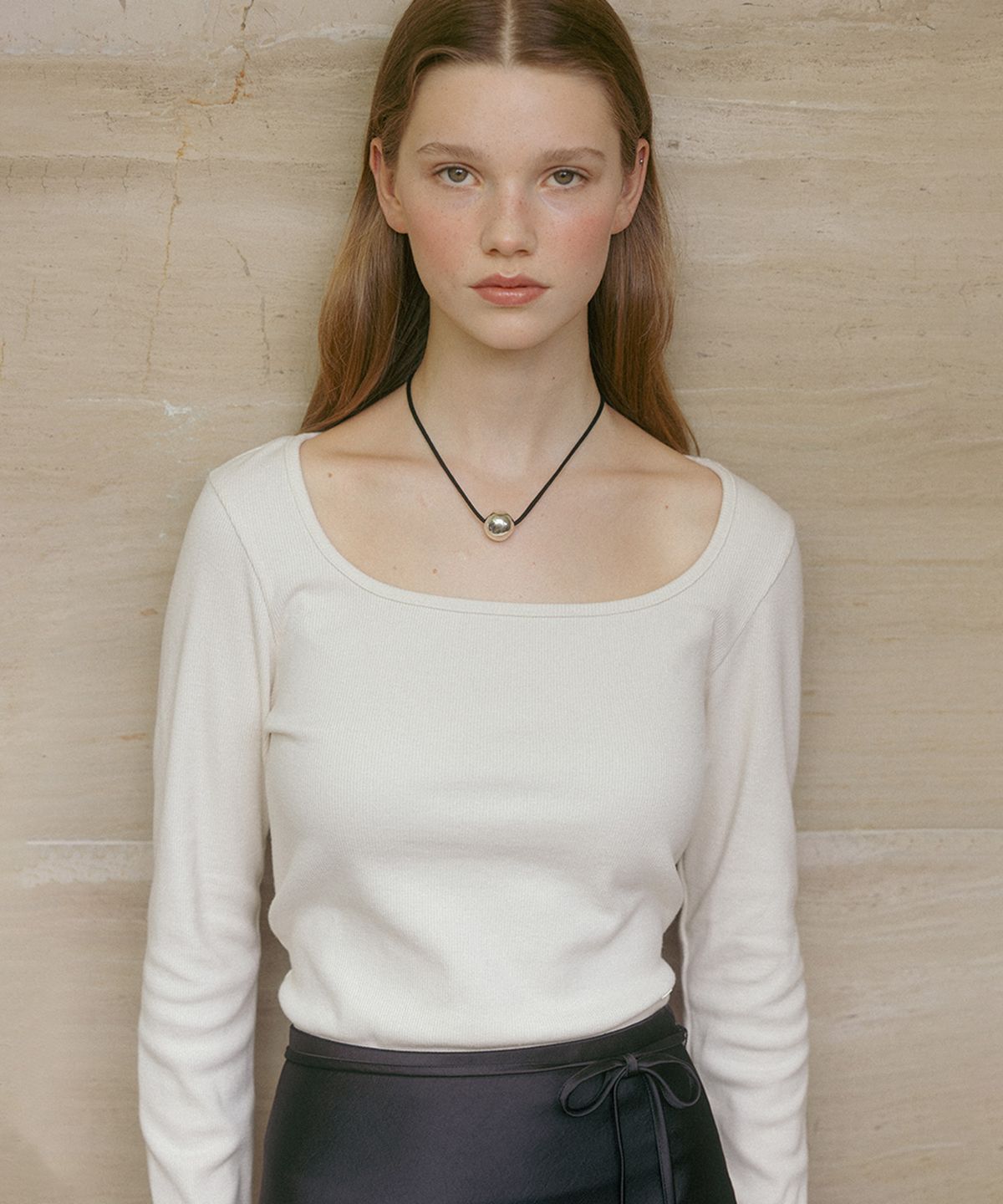 튜드먼트(TTUDEMENT) SQUARE LONG SLEEVE TOP CREAM