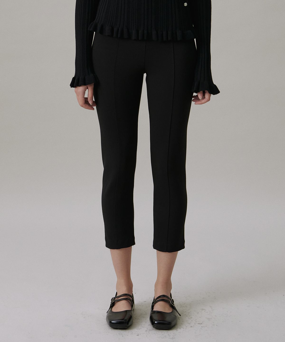 튜드먼트(TTUDEMENT) CLASSIC SABRINA PANTS_BLACK