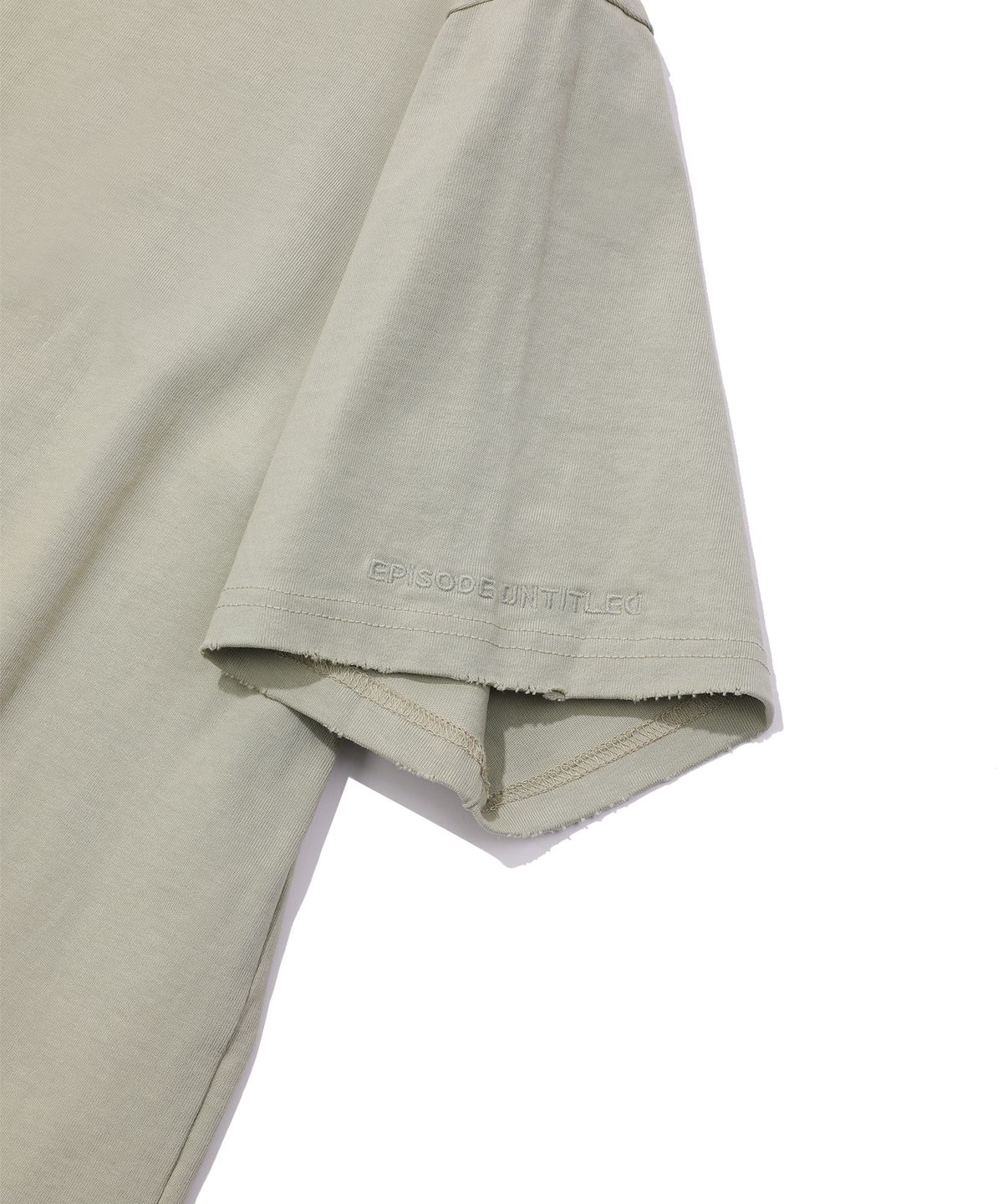 에피소드 언타이틀(EPISODE UNTITLED) ZIPPER POINT CUT-OFF T-SHIRT_KHAKI