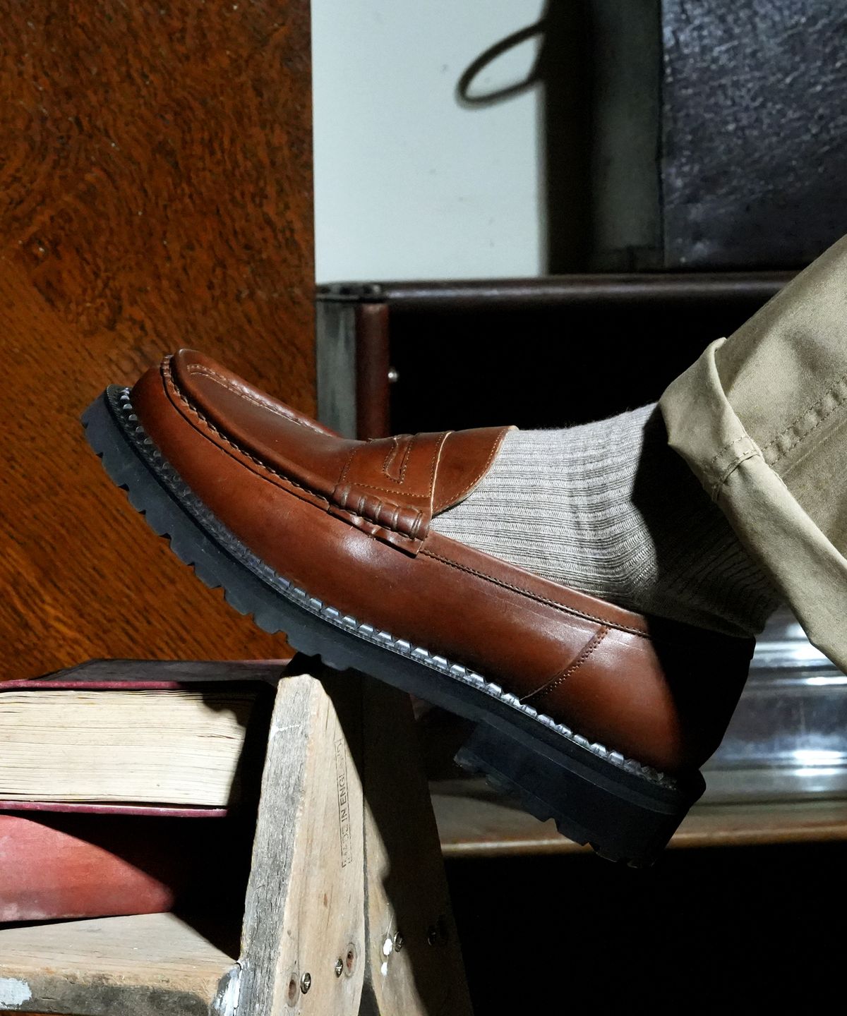 커스텀무드(CUSTOMMOOD) 리차드 소가죽 페니로퍼(Italy oil brown)