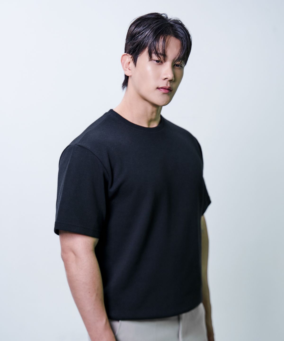 디바라(DIBALA) 자동 넣입핏 스탠다드 반팔 드랍티