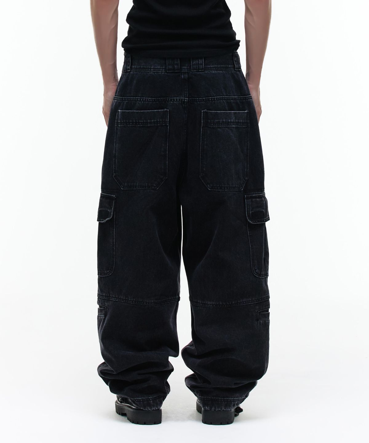 오퍼스 0012(OPUS 0012) Op. 09 LIQUID CARGO PANTS BLACK