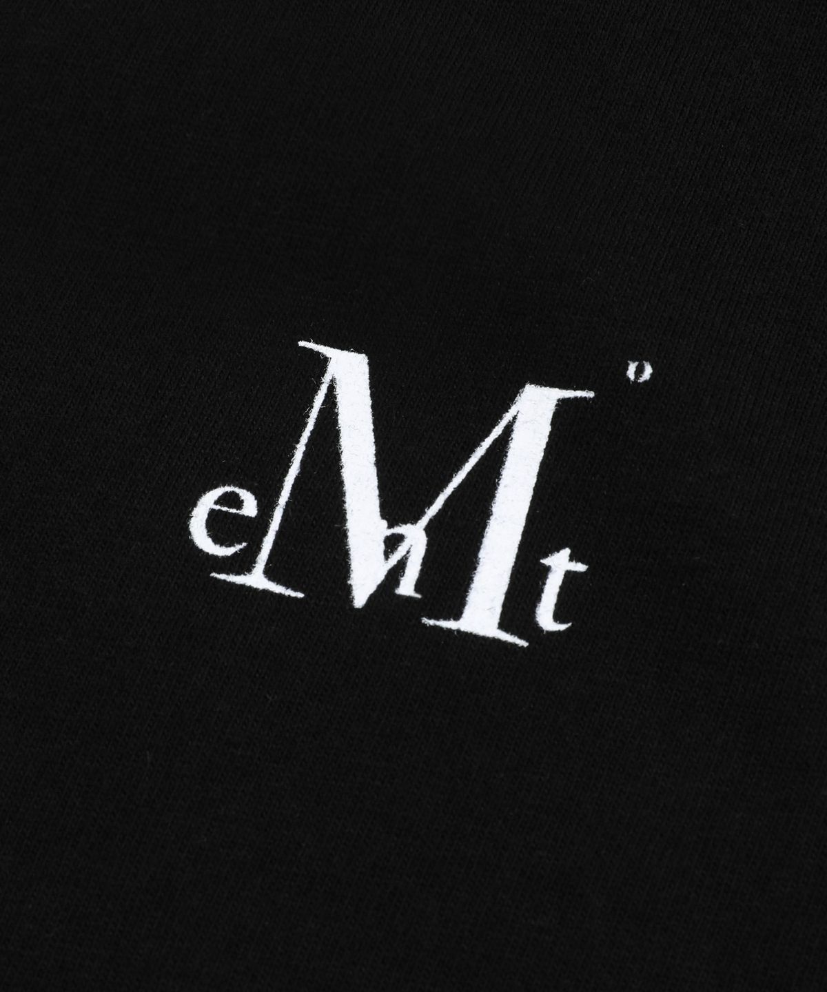 무센트(MUCENT) 다이노 프린팅 반팔 티
