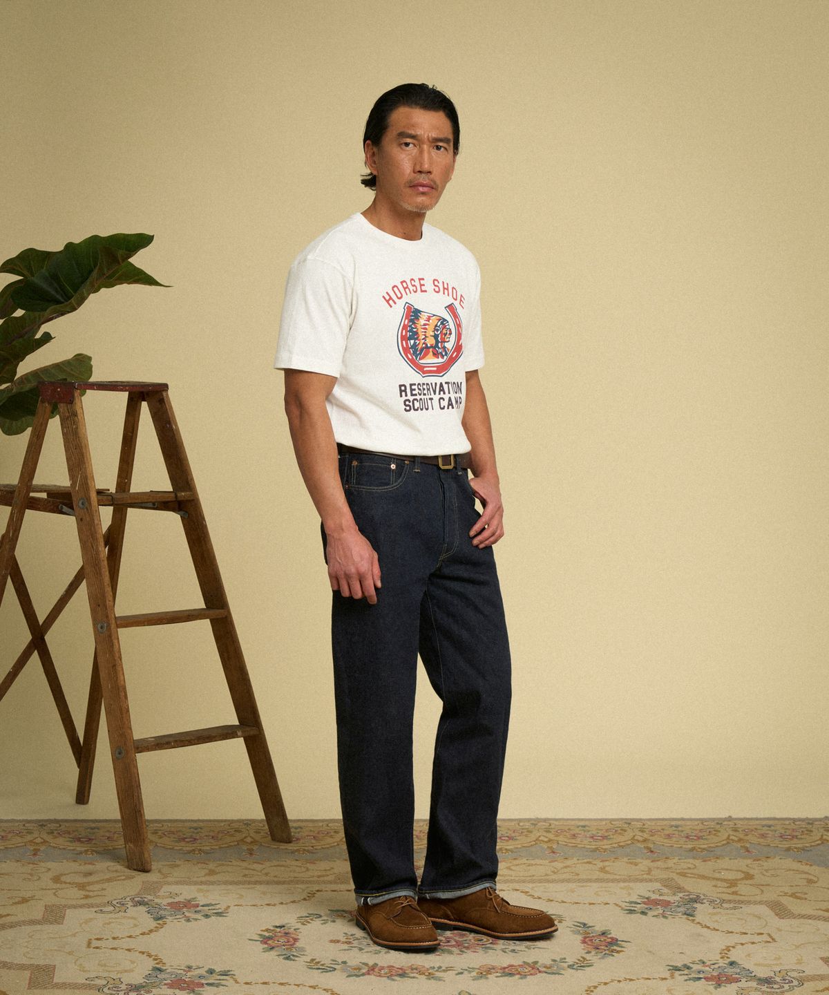 브론슨(BRONSON) Retro Horseshoe Graphic Tee White