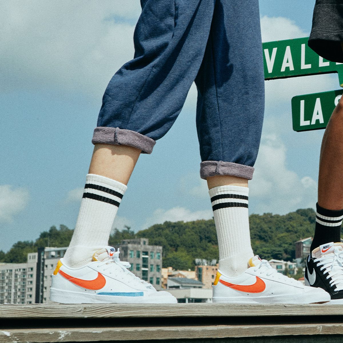 삭스타즈(SOCKSTAZ) STP004 Stripe Pile Crew Socks: White 3P PACK