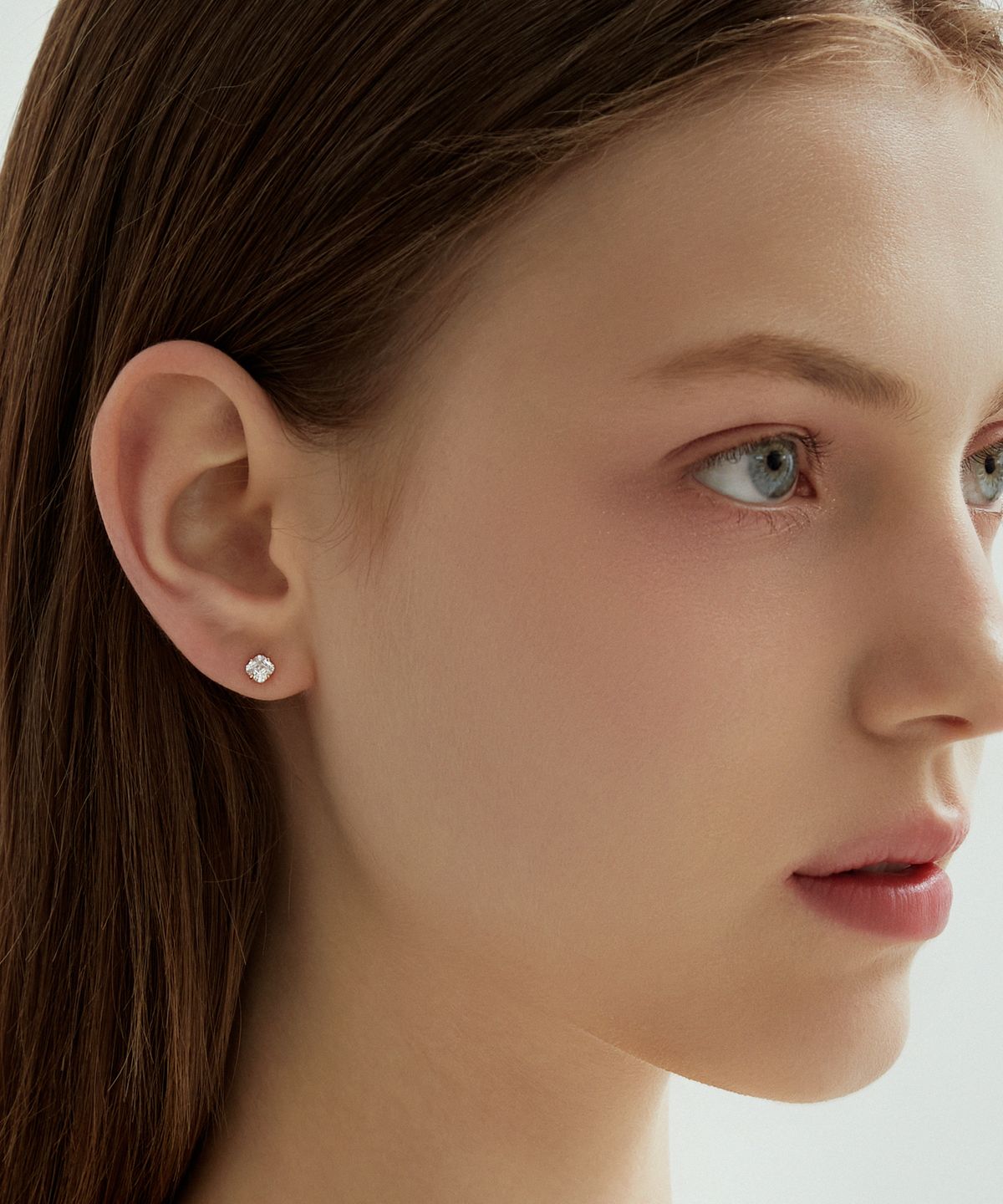 제이에스티나(JESTINA) LALA J 어셔컷 귀걸이 (JJLJEQ4BF380SR000)