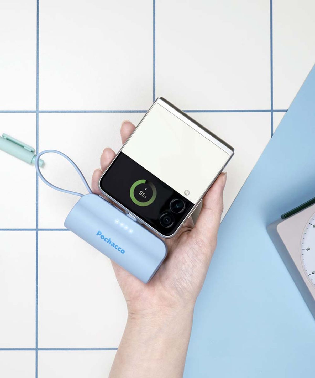 팬지(PANSY) 산리오 캐릭터 도킹보조배터리 5000mAh 미니 귀여운 일체형 무선