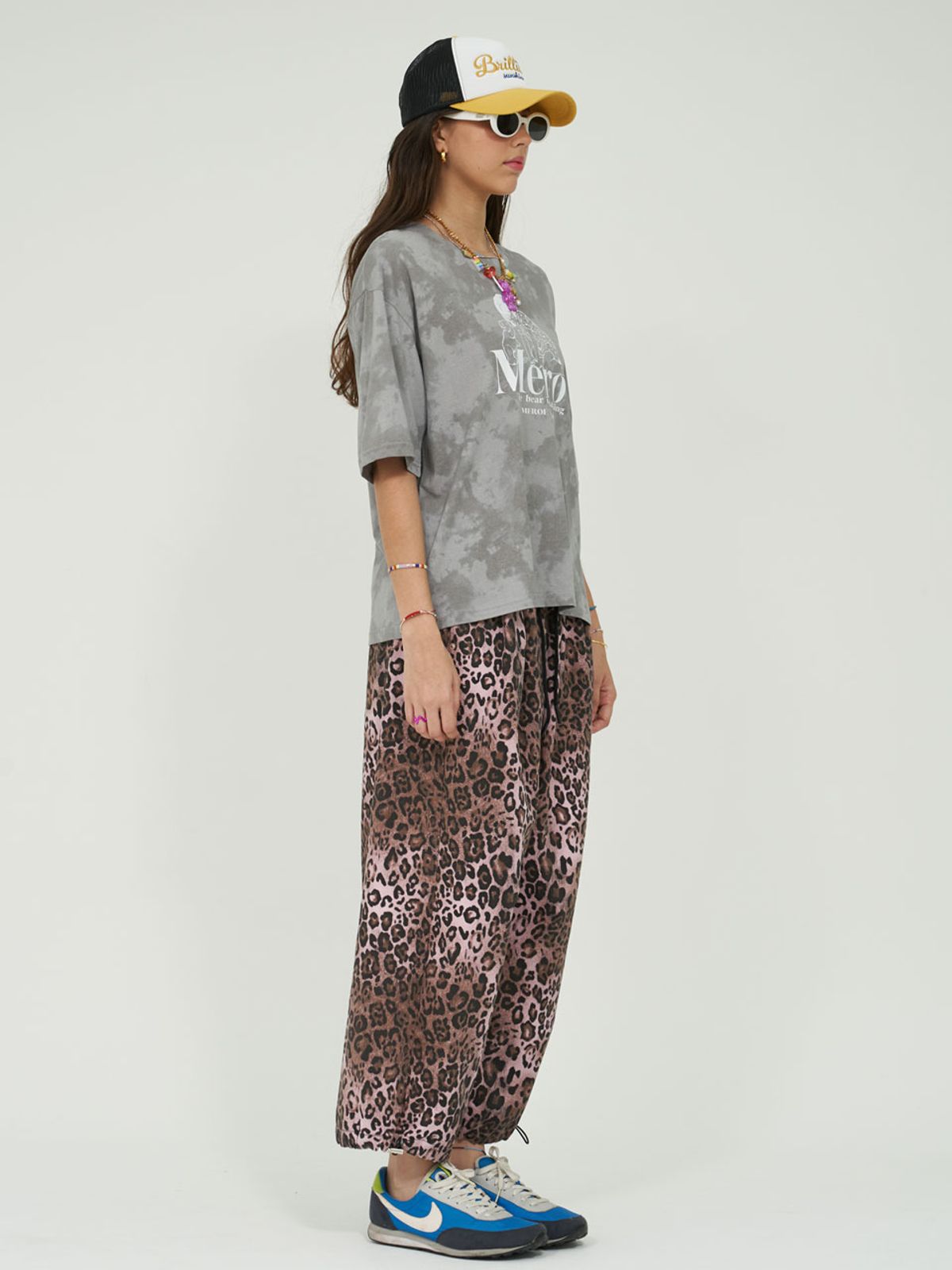 애프터홈파티(AFTER HOME PARTY) dini t-shirt