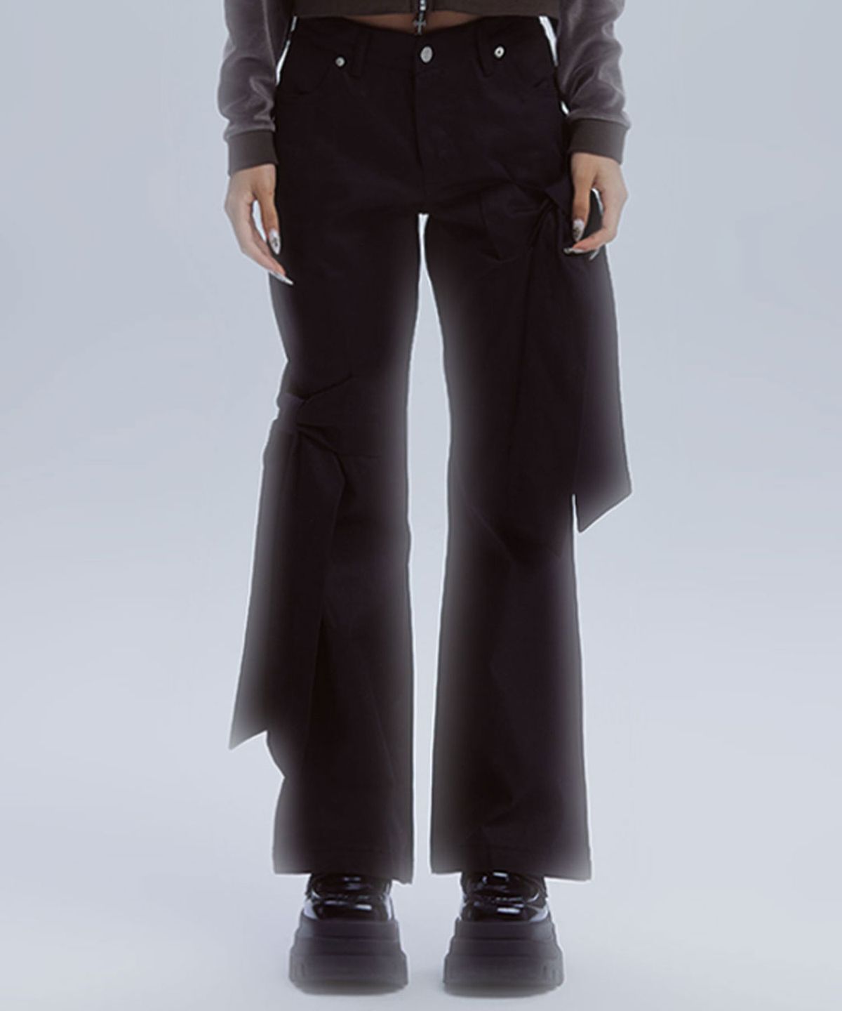 길라아카이브(GILAARCHIVE) RIBBON BOOTSCUT PANTS_BK