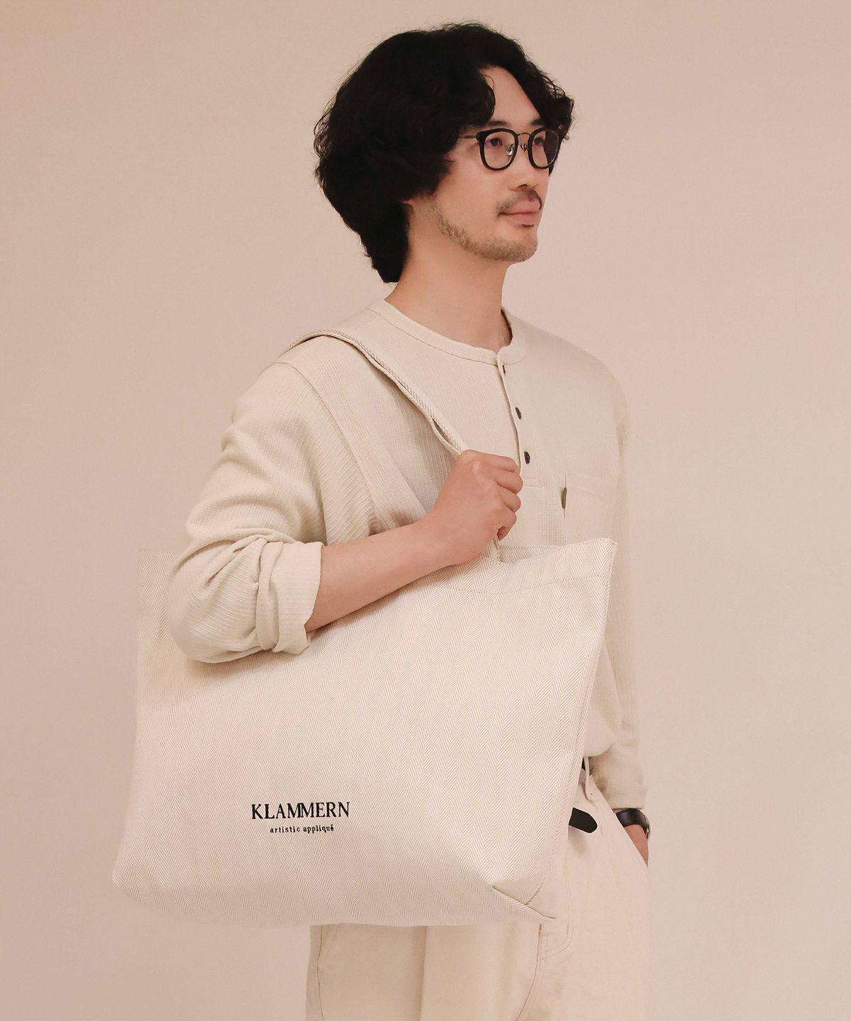 클라만(KLAMMERN) 헤링본 클래식 쇼퍼 백