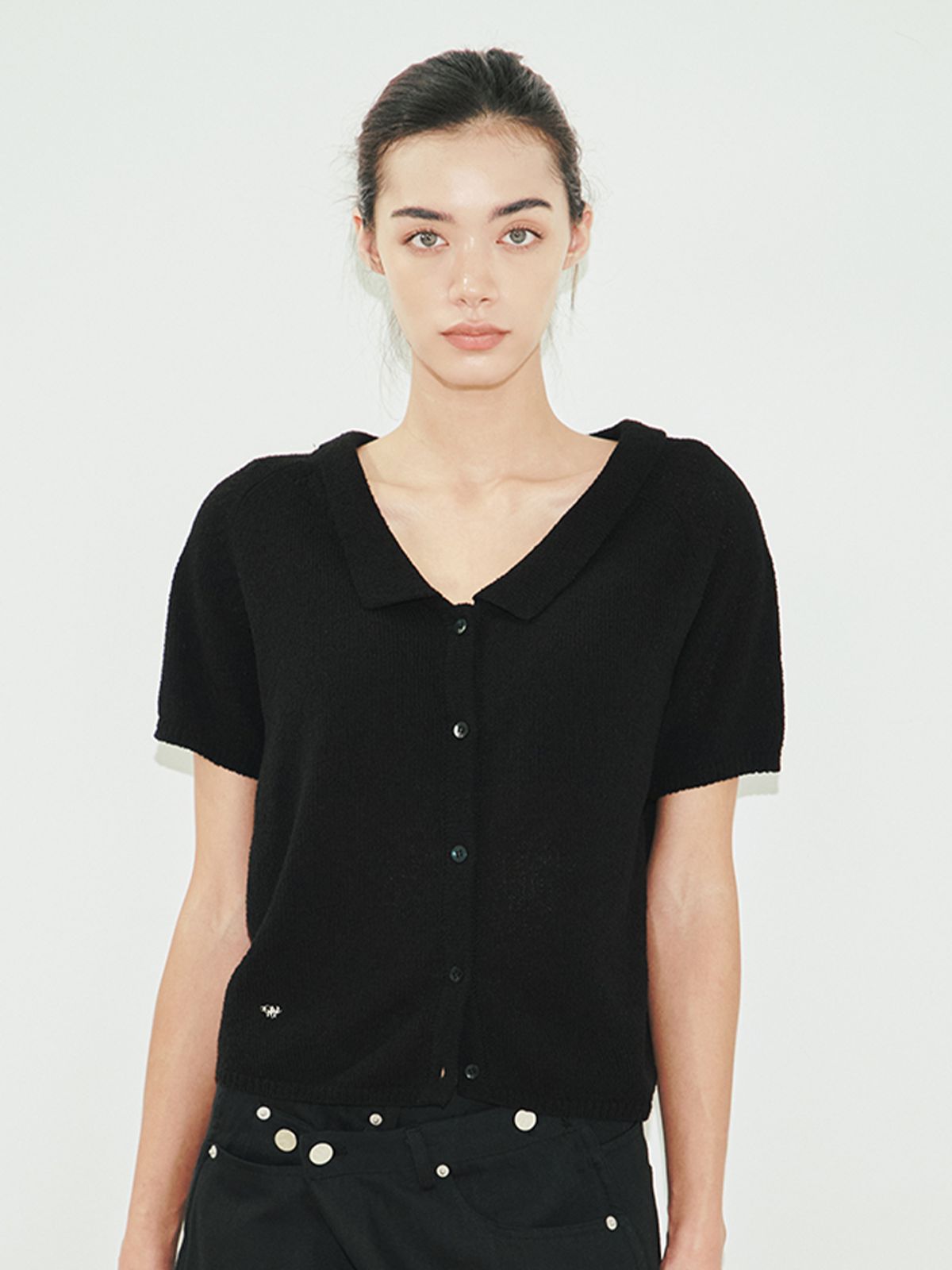 위메농(OUI MAIS NON) Sandro deepneck knit-top