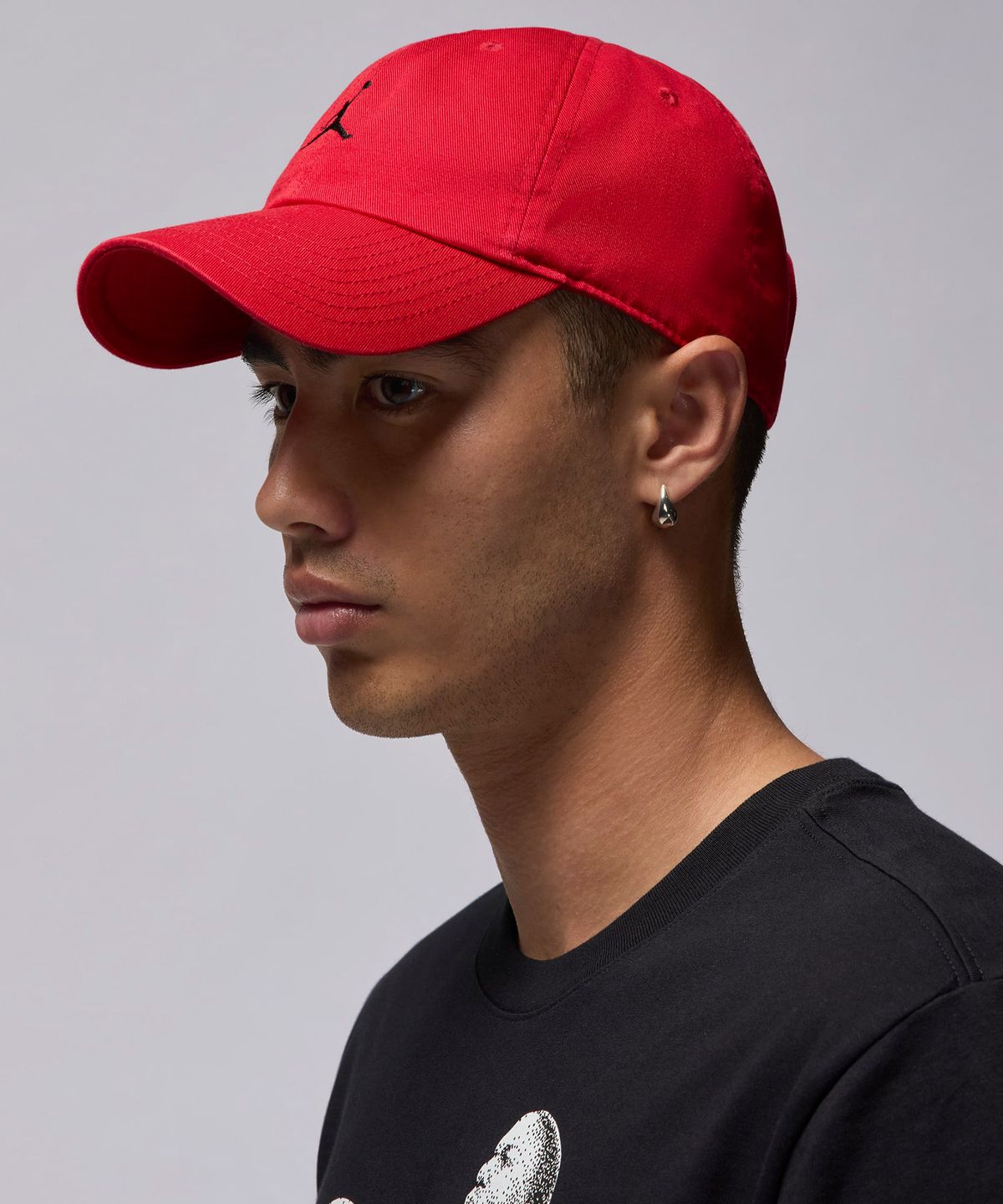 나이키(NIKE) 조던 클럽 언스트럭처 커브 빌 모자 - 짐 레드:블랙 / HQ1963-687