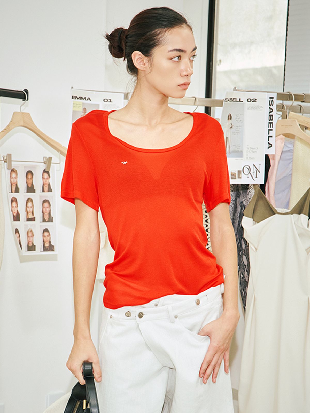 위메농(OUI MAIS NON) U-neck rayon T-shirt