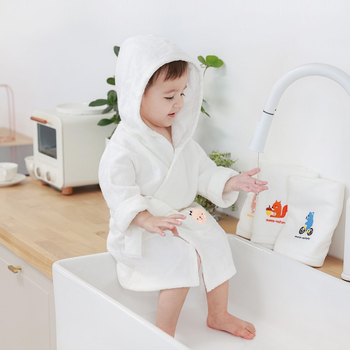 맘스네이처(MOMSNATURE) 밤부 아기 신생아 비치 목욕가운