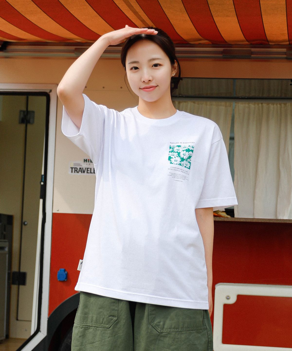 베어하우스(BEARHOUSE) 코트니(Cotny) front flower_OW
