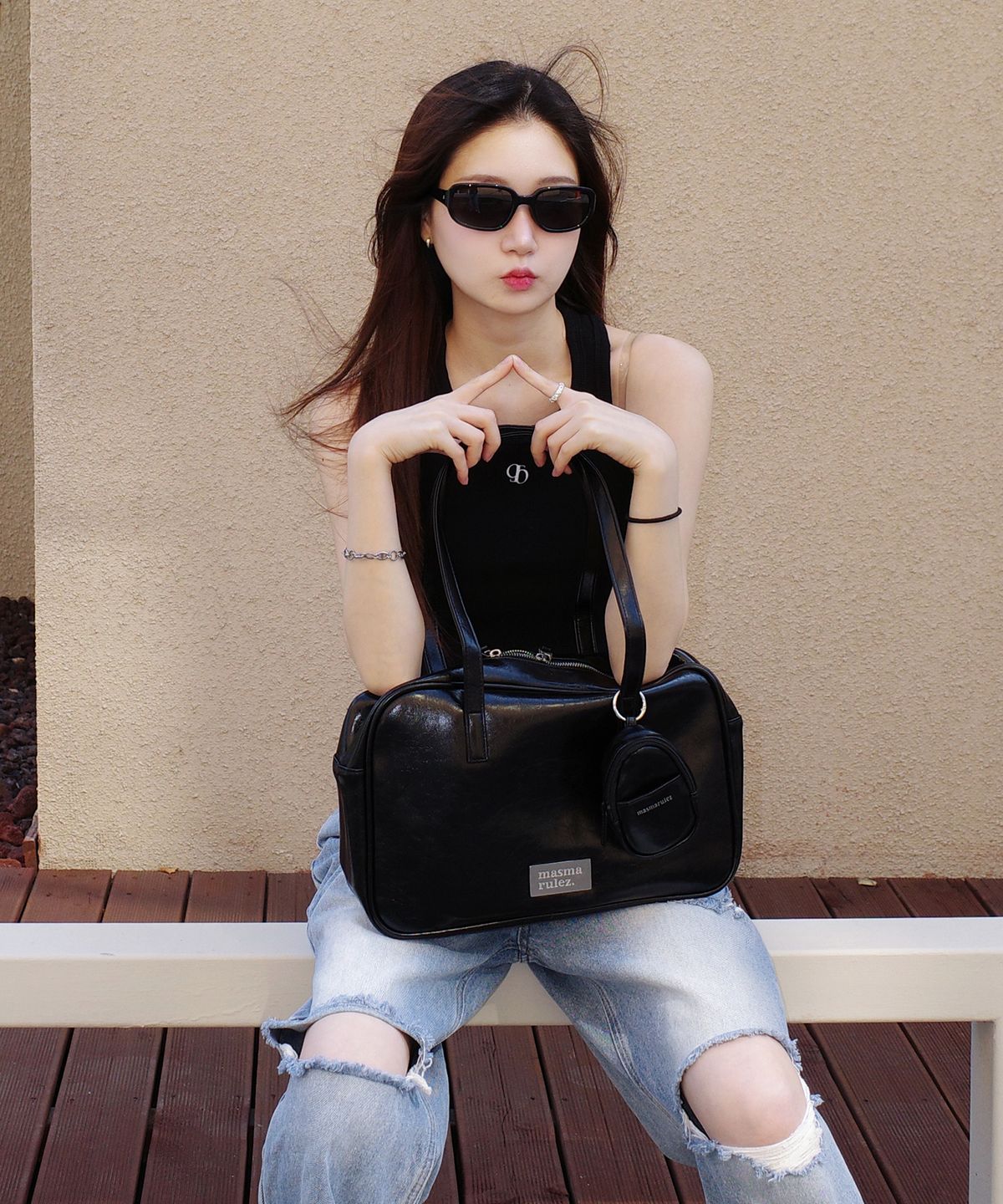 마스마룰즈(MASMARULEZ) 304 leather pouch shoulder bag _ Black