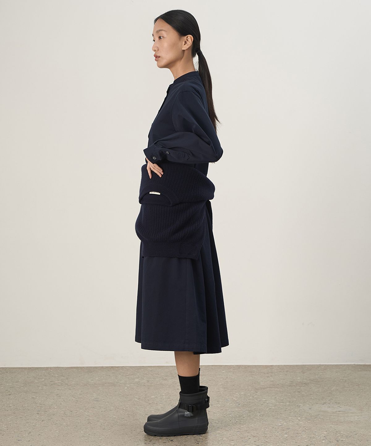 러프사이드 화이트라벨(ROUGH SIDE WHITE LABEL) Stand Collar Shirt Dress Navy