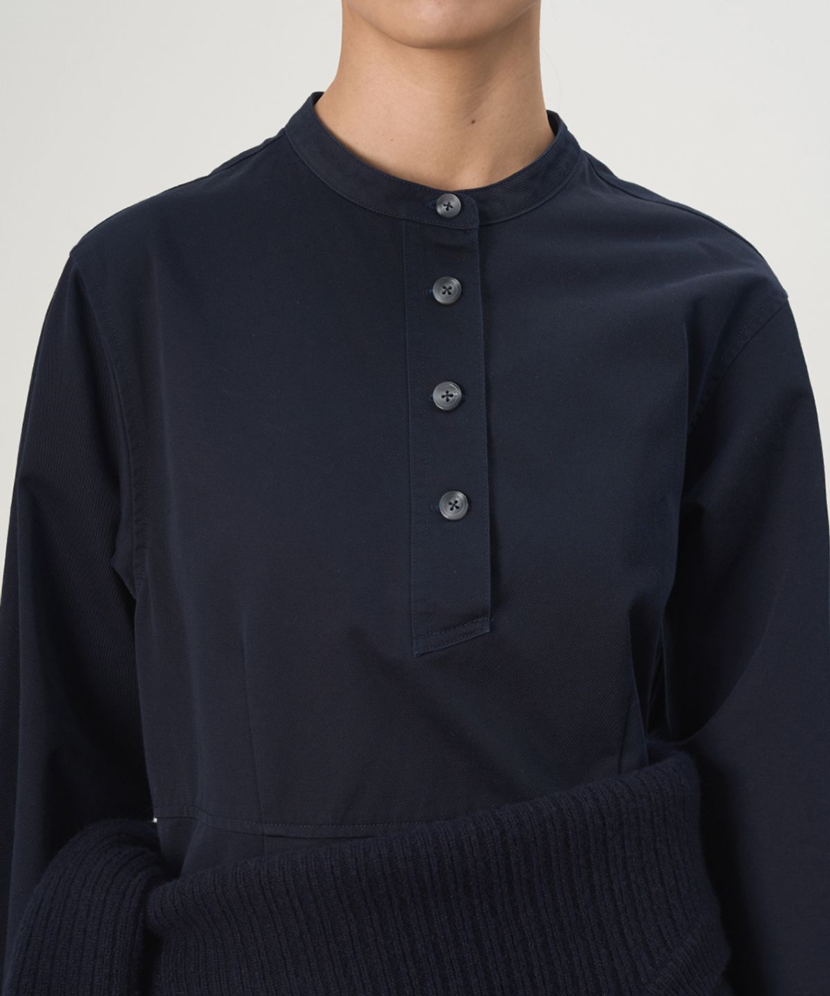 러프사이드 화이트라벨(ROUGH SIDE WHITE LABEL) Stand Collar Shirt Dress Navy