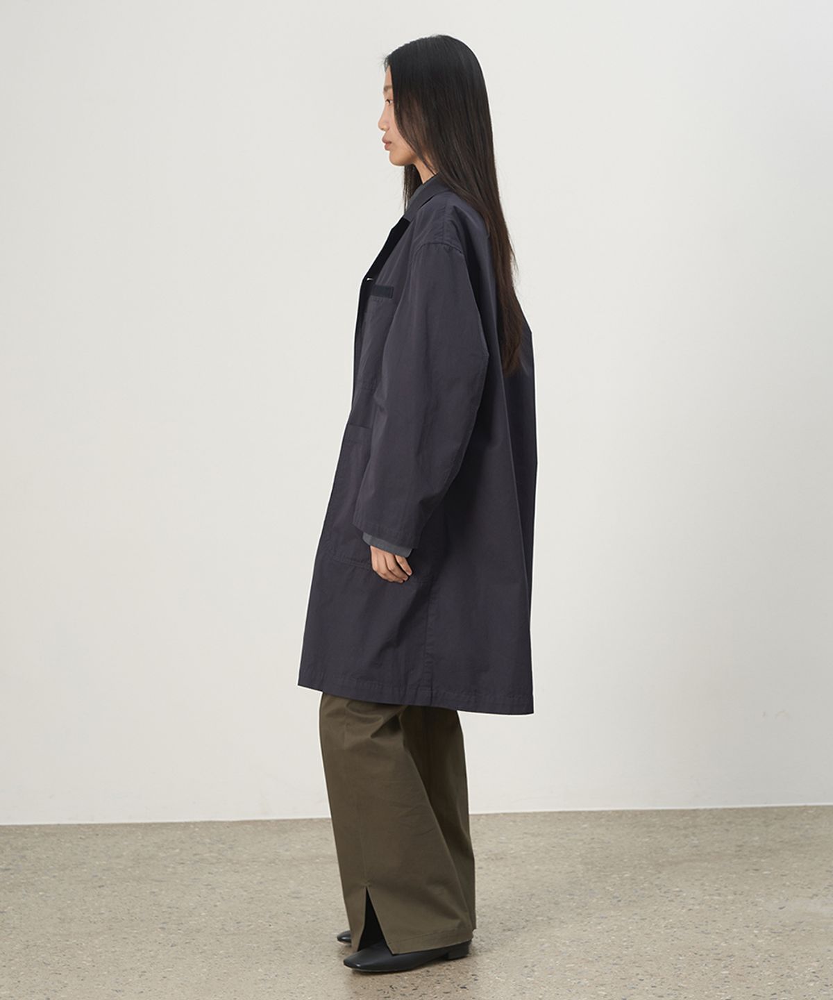 러프사이드 화이트라벨(ROUGH SIDE WHITE LABEL) Bootscut Slit Pants Olive