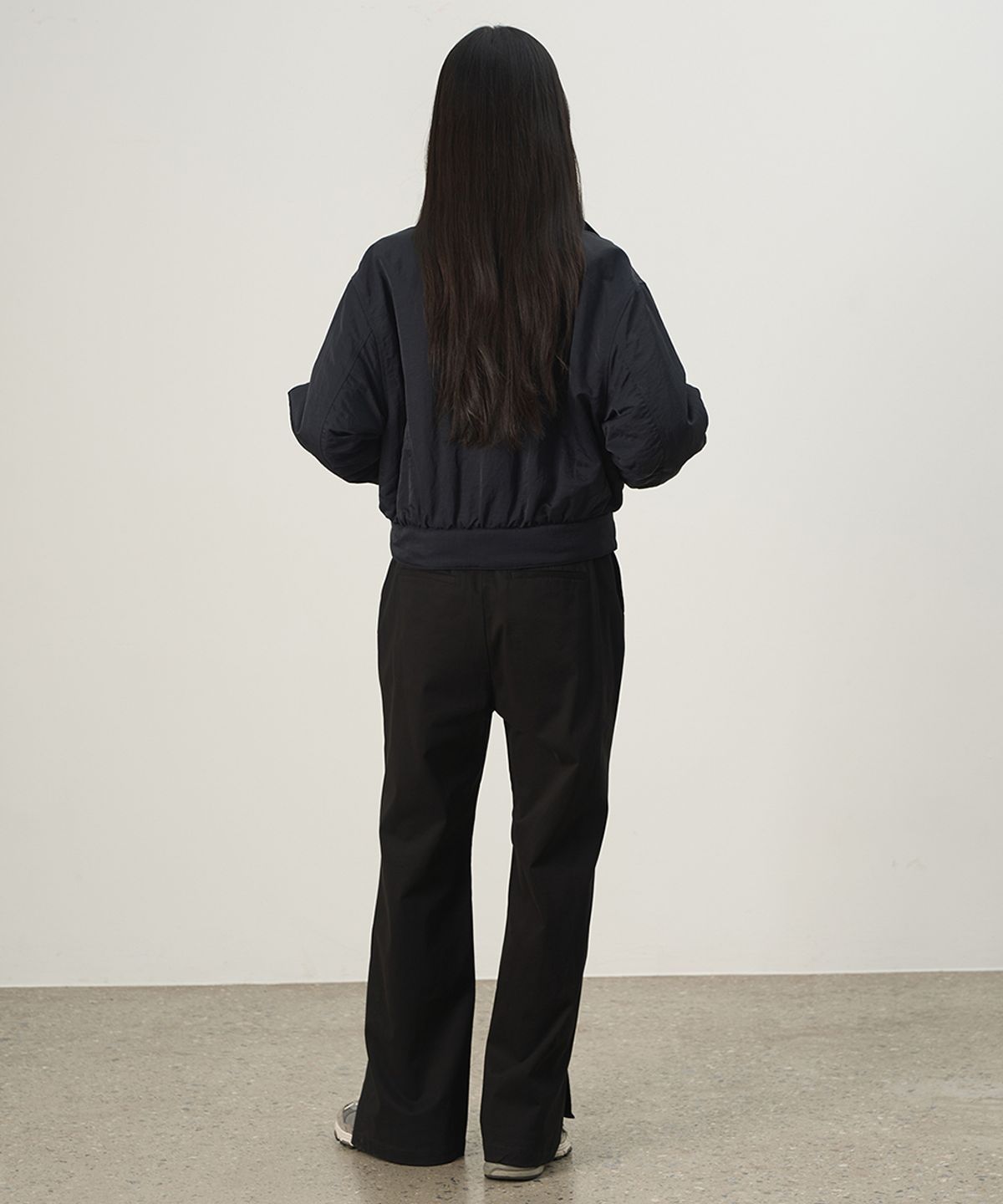 러프사이드 화이트라벨(ROUGH SIDE WHITE LABEL) Bootscut Slit Pants Black