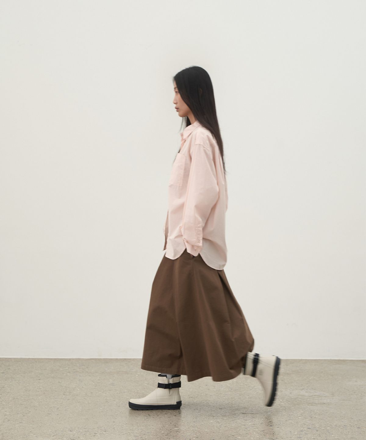러프사이드 화이트라벨(ROUGH SIDE WHITE LABEL) Ripple Skirt Sepia