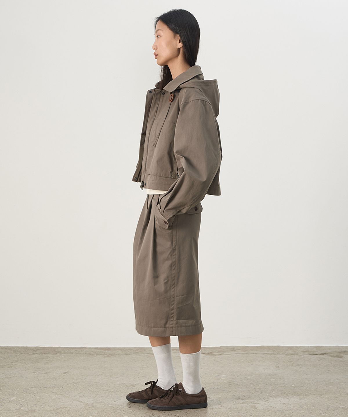 러프사이드 화이트라벨(ROUGH SIDE WHITE LABEL) Blend 2tuck Skirt Mud