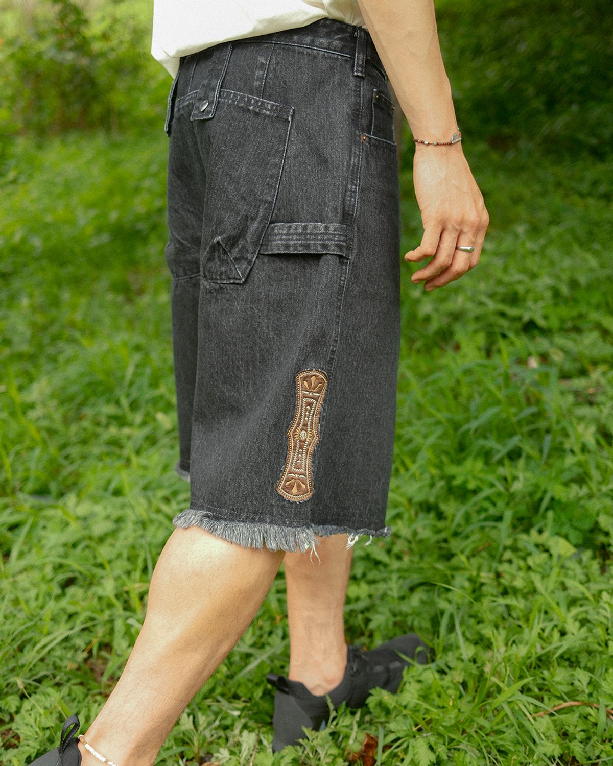 카락터(KARACTOR) Goblin denim BERMUDA shorts / Black