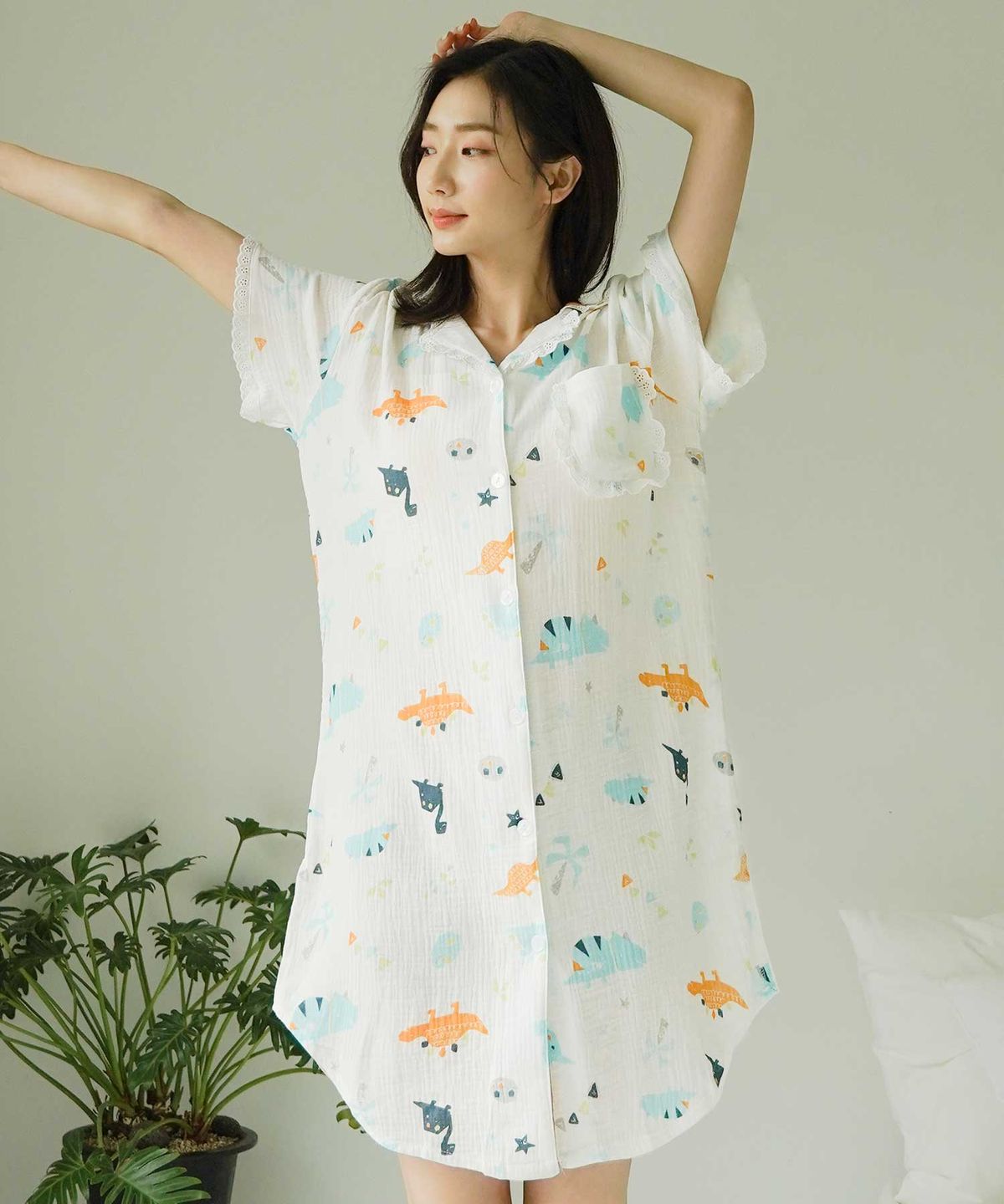 파란(PALAN) 공룡 프릴 단추 원피스 잠옷