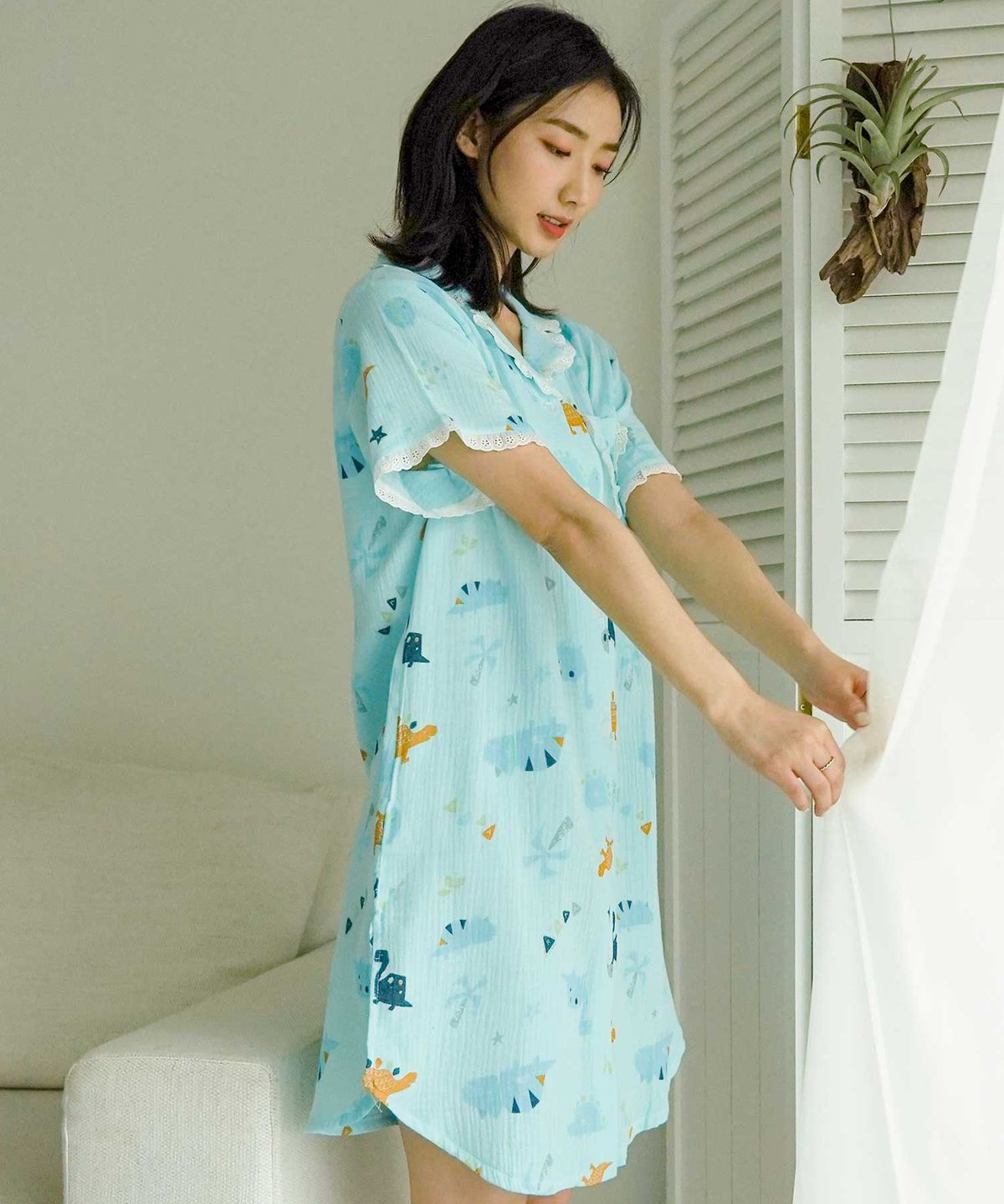 파란(PALAN) 공룡 프릴 단추 원피스 잠옷