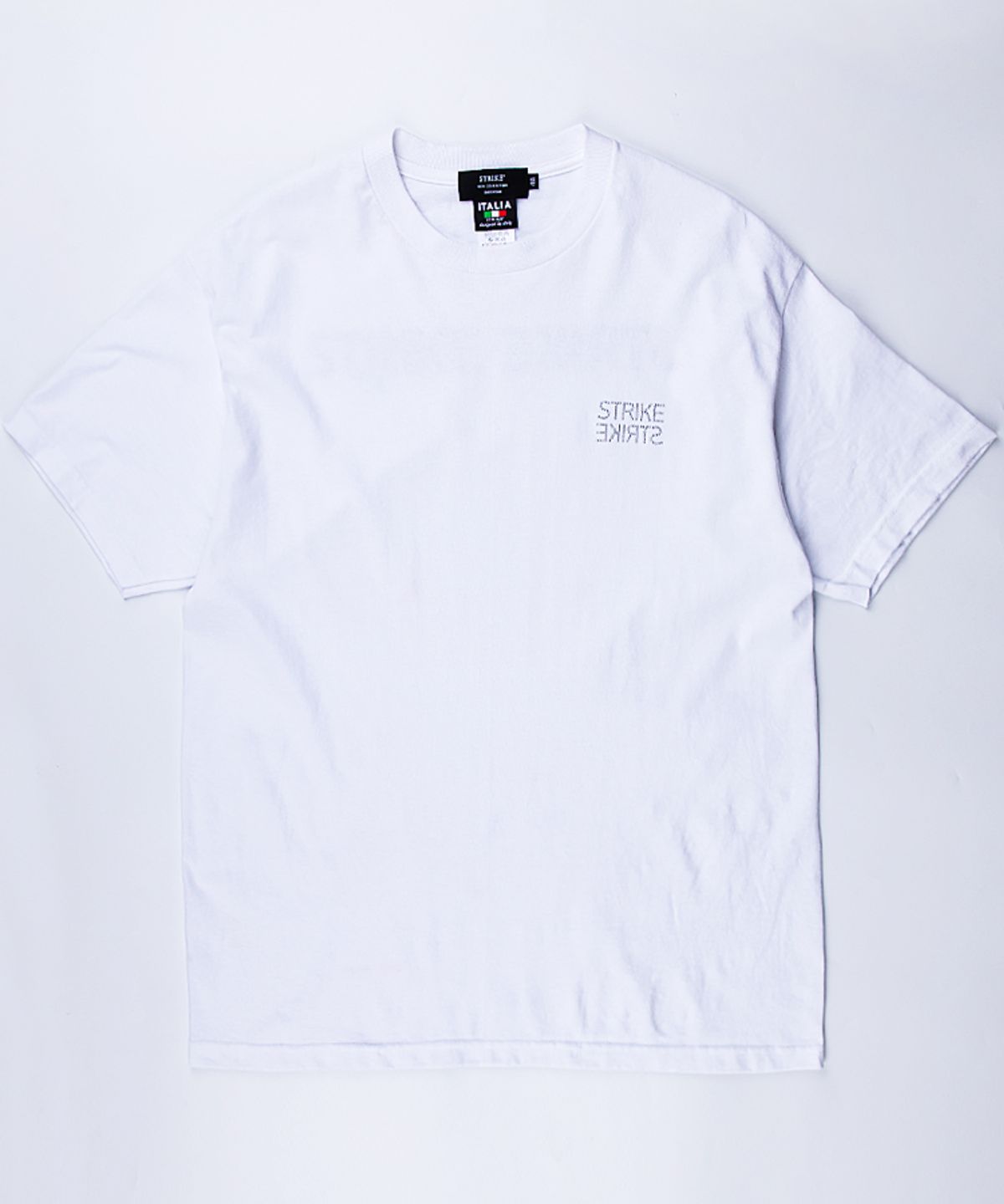 스트라이크(STRIKE) Studded Artistry Painted Short Sleeve Tee (WHITE)