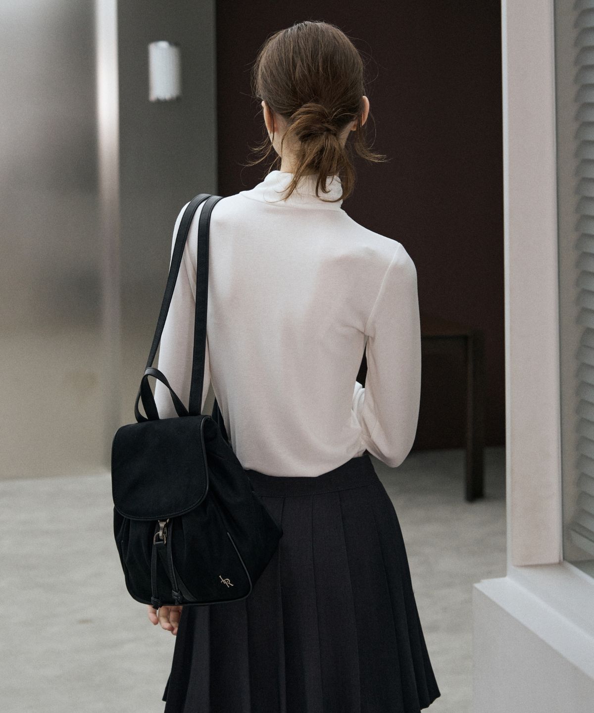 레더리(LEATHERY) 브릿지 스웨이드 백팩 [BLACK]