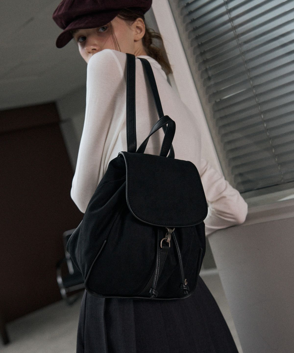 레더리(LEATHERY) 브릿지 스웨이드 백팩 [BLACK]