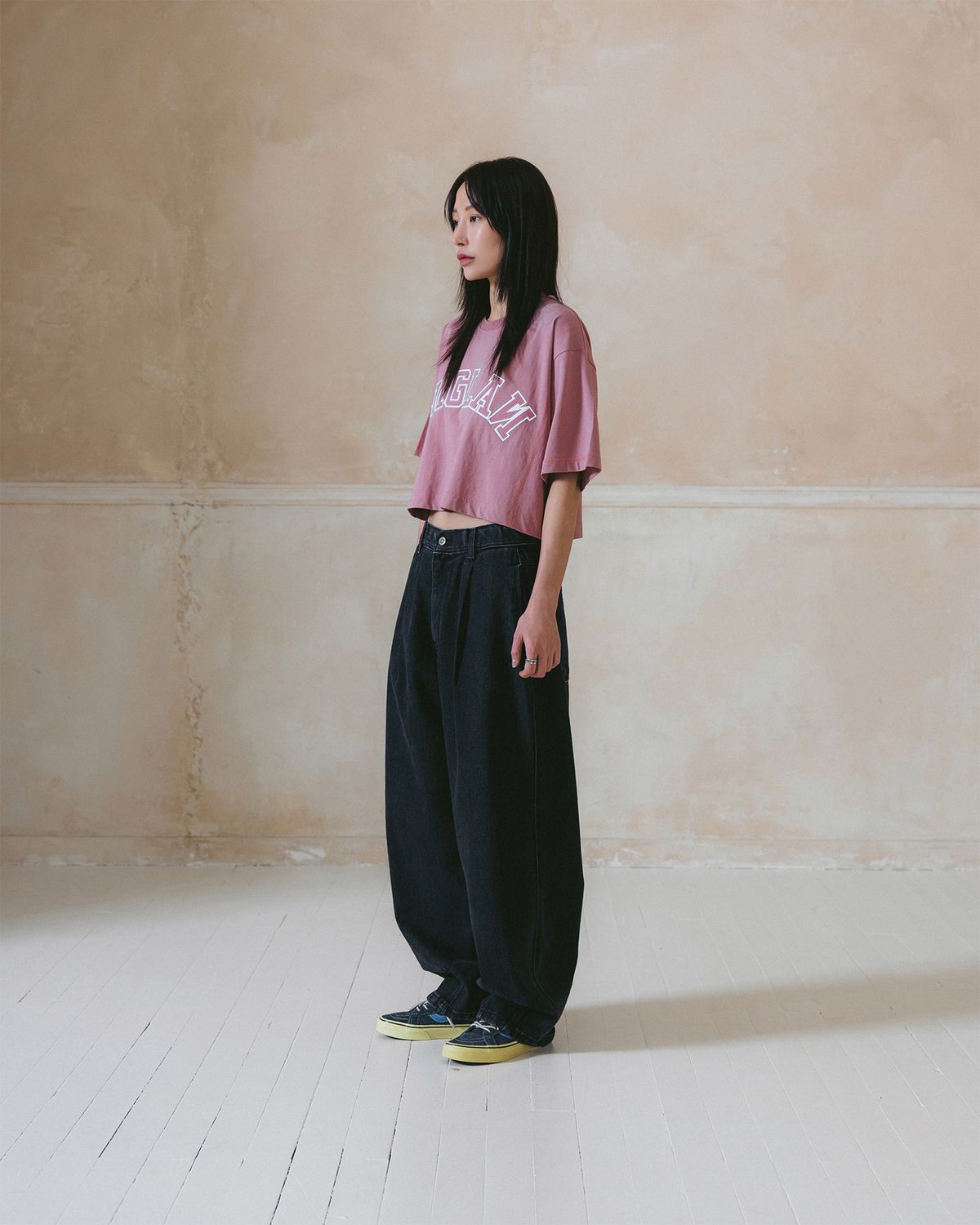 앵글런(ANGLAN) [AG.W] Applique Crop Half Tee - Pink