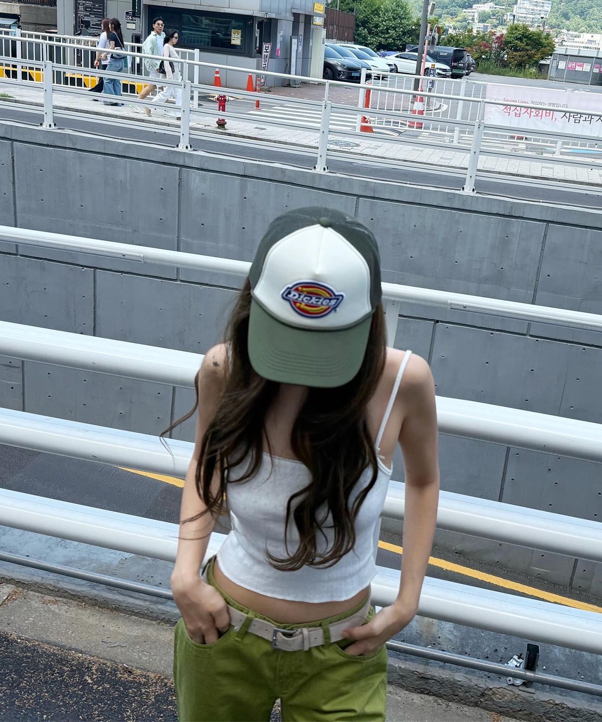 디키즈(DICKIES) 트리 로고 트러커 메쉬 캡 Olive