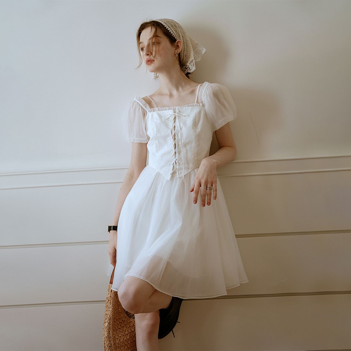쎄무아듀(CEST MOIDEW) Cest_Embroidery strap two-way dress