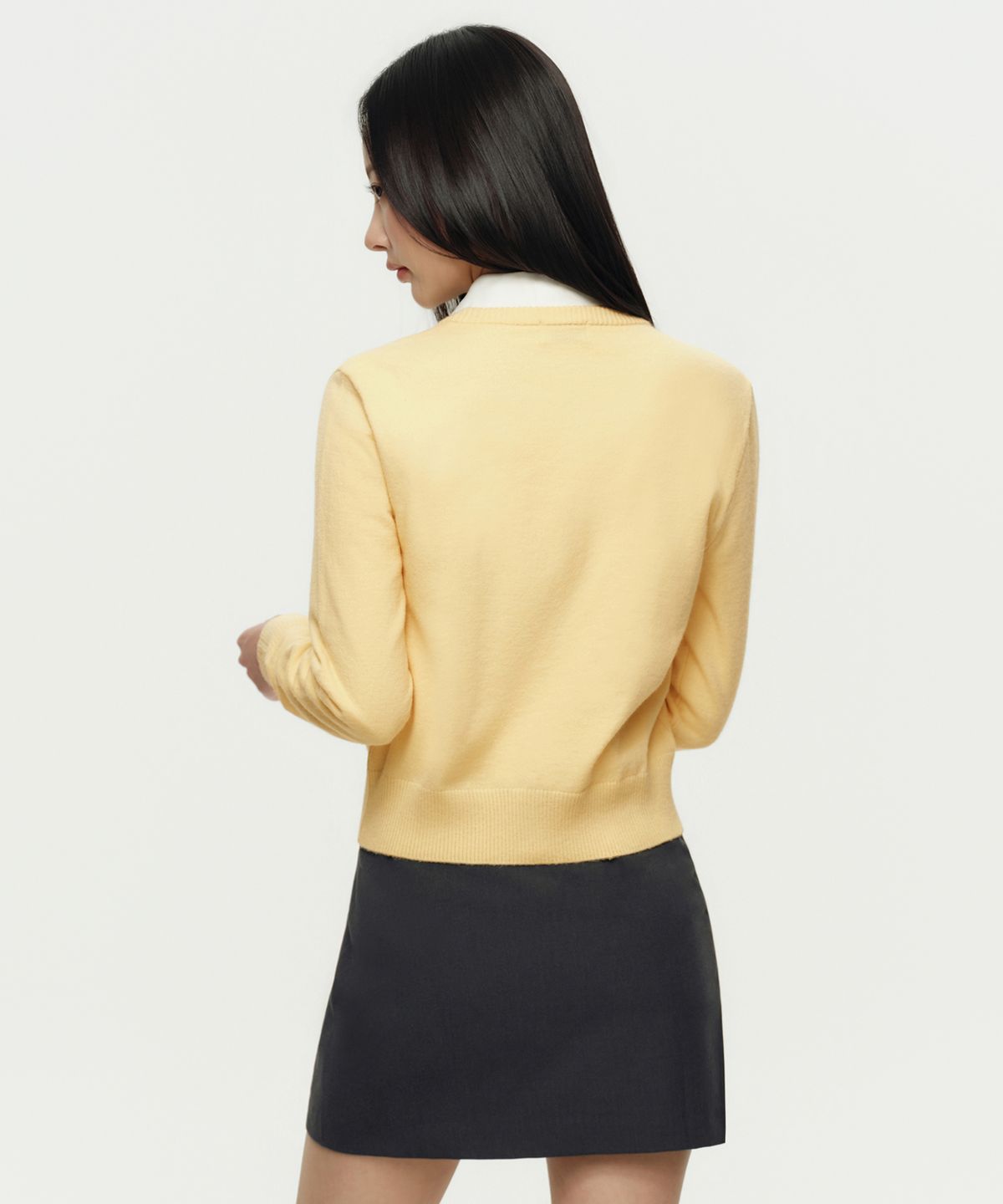무신사 스탠다드 우먼(MUSINSA STANDARD WOMAN) 우먼즈 에센셜 라운드 넥 가디건 [버터]