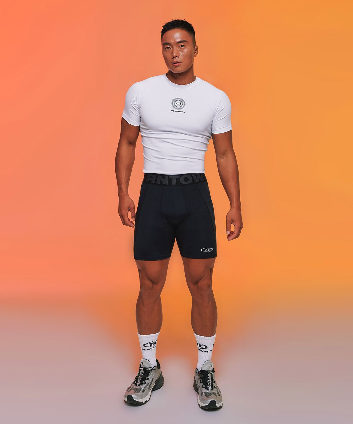 본투윈(BORN TO WIN) OUTBAND ACTIVE SHORT LEGGINGS [BLACK]