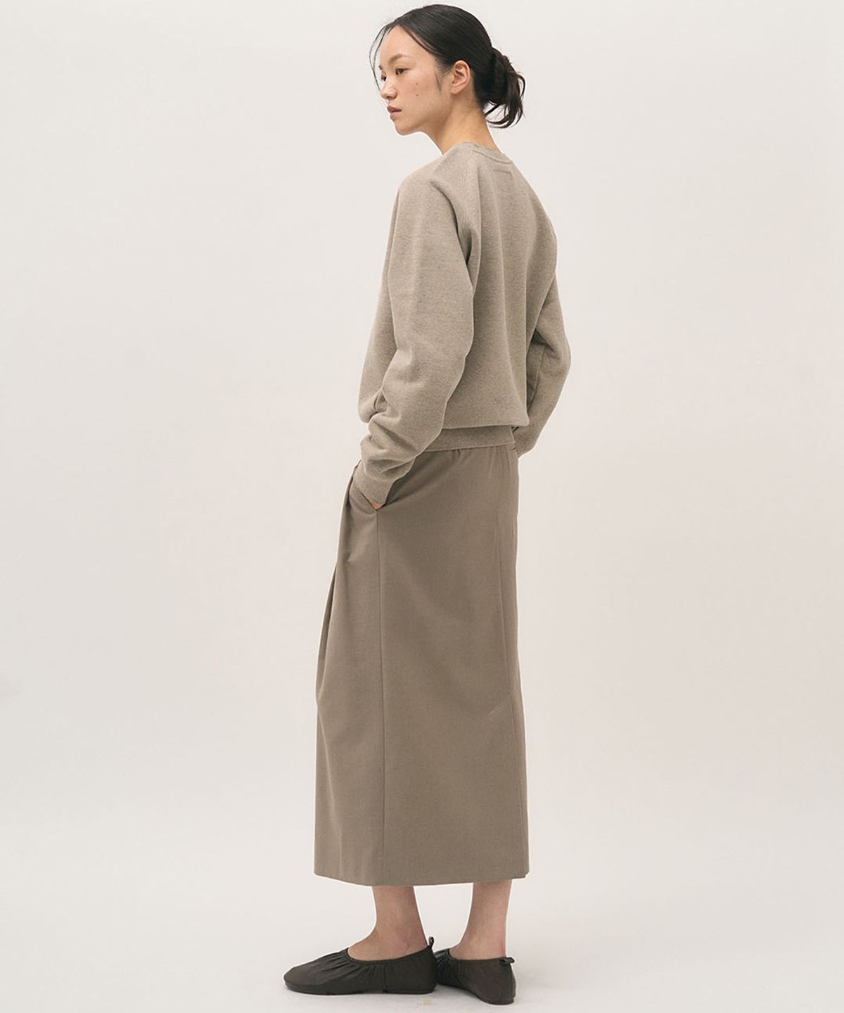 러프사이드 화이트라벨(ROUGH SIDE WHITE LABEL) Stable Cut Sweat Shirt Humus - 사이즈 ...