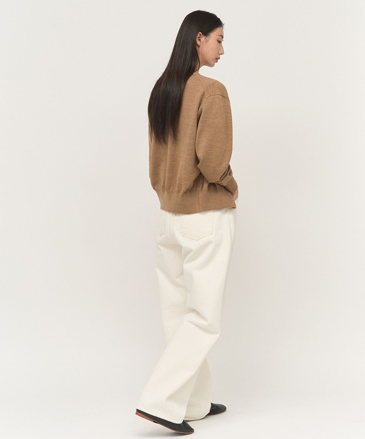 러프사이드 화이트라벨(ROUGH SIDE WHITE LABEL) Cropped Knit Cardigan Camel