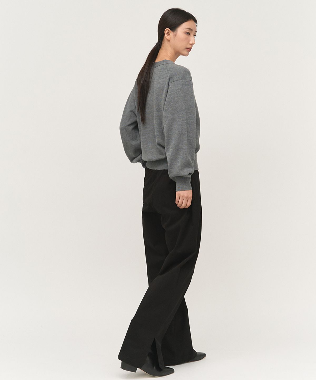 러프사이드 화이트라벨(ROUGH SIDE WHITE LABEL) Cropped Knit Cardigan M. Grey