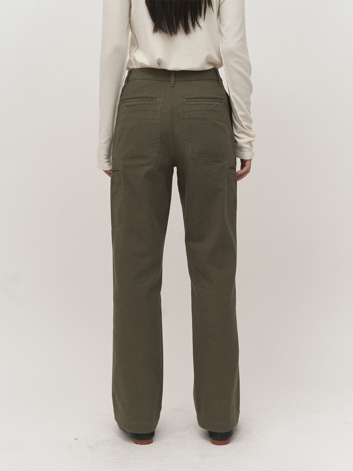 러프사이드 화이트라벨(ROUGH SIDE WHITE LABEL) Side Pocket Pants Dusty Olive